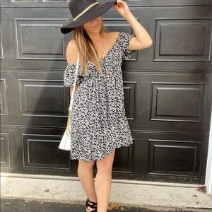 Floral linen sundress